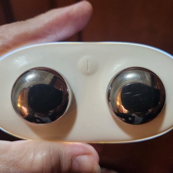 ZIIP Halo Microcurrent/Nanocurrent Advanced Facial Toning Device - Picture 7 of 8